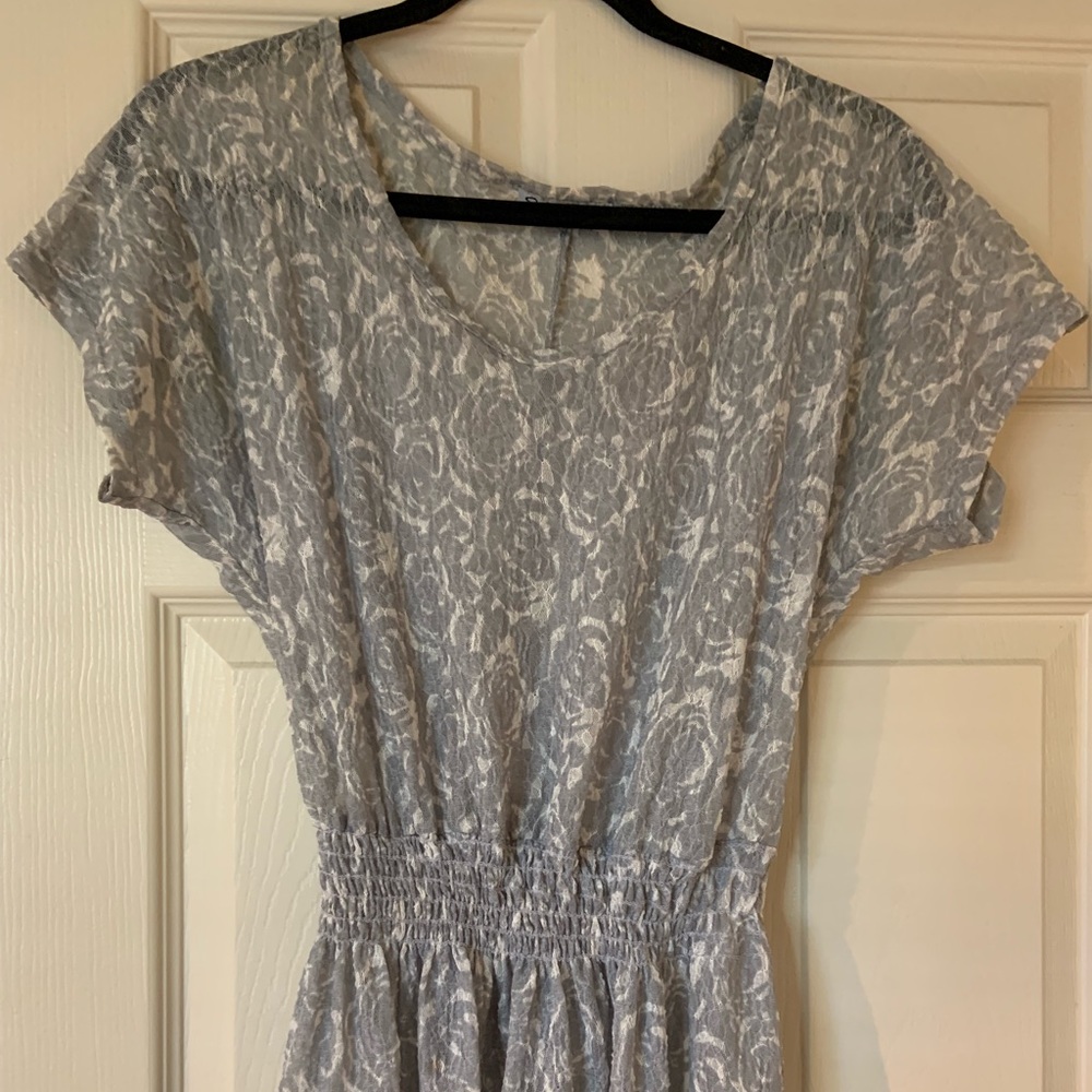 Grey & White rose lace blouse - Size S